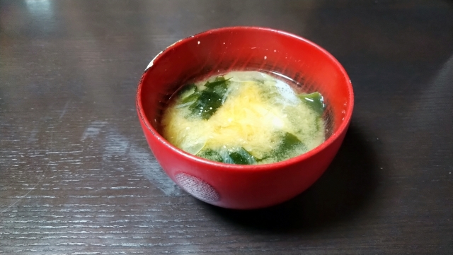 お味噌汁の写真